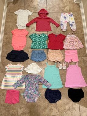 18 Month Girls Summer Clothes & Swim Bundle (Carters Old Navy Rufflebutts GAP)